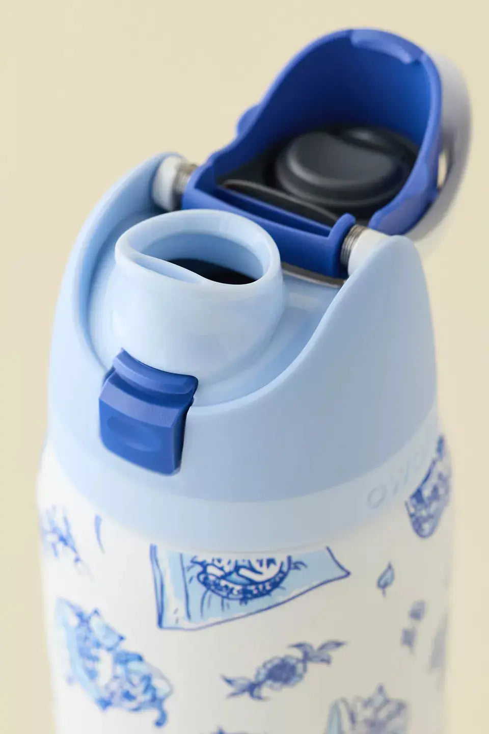 Owala UO Exclusive Delft Cat Print FreeSip 32 oz Water Bottle owaloo